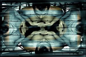 Trapped. 2005