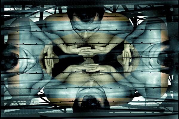 Trapped. 2005
