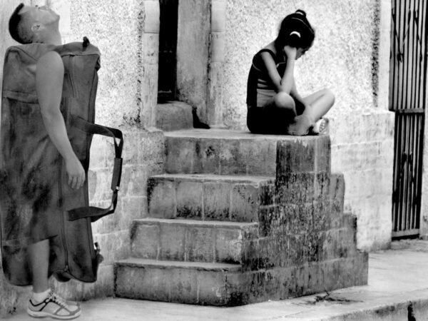 Gusano IV: a series of self-portraits of Nadal wearing the Gusano suitcase in public spaces. 2010
